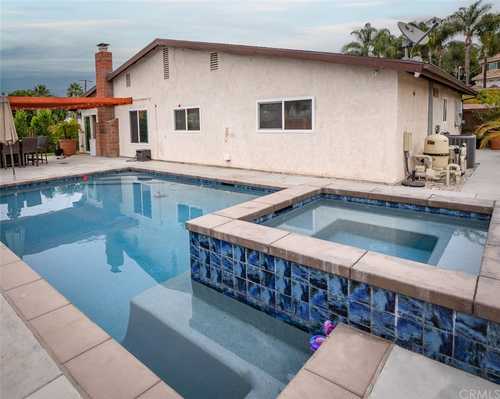 $779,000 - 4Br/2Ba -  for Sale in Other (othr), Corona