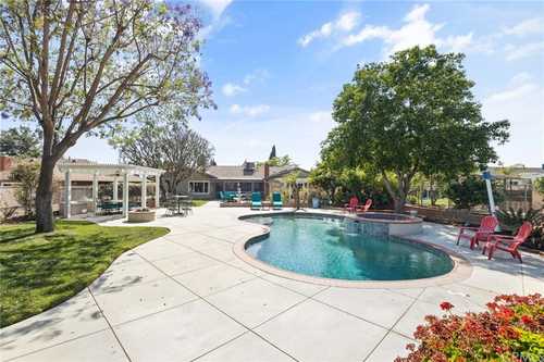 $1,200,000 - 5Br/3Ba -  for Sale in Norco