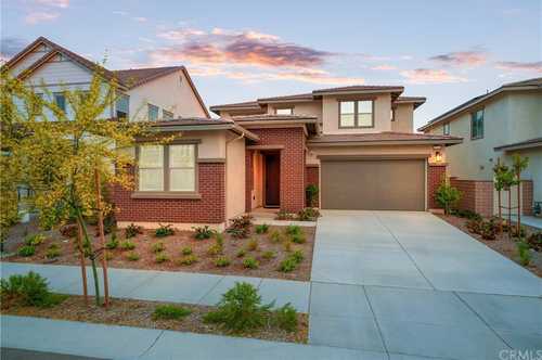 $869,900 - 4Br/3Ba -  for Sale in Temecula