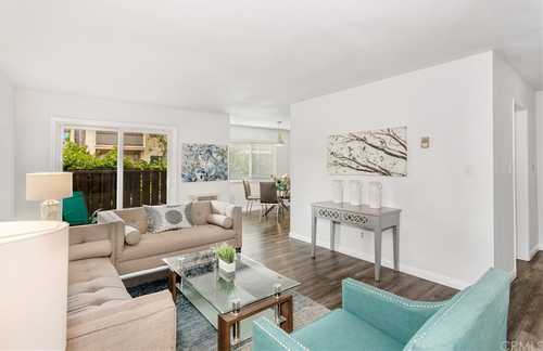 $659,999 - 3Br/2Ba -  for Sale in Other (othr), Seal Beach