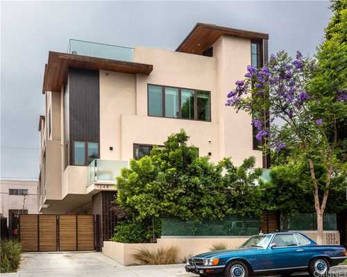 $1,195,000 - 2Br/3Ba -  for Sale in West Hollywood