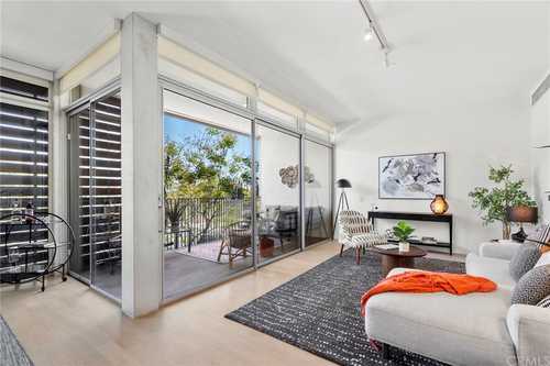 $940,000 - 1Br/1Ba -  for Sale in West Hollywood
