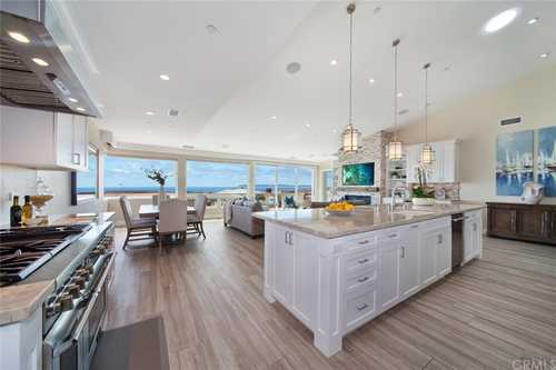 $3,795,000 - 3Br/3Ba -  for Sale in Townhomes-seaterrace (N.S.) (nst), Dana Point