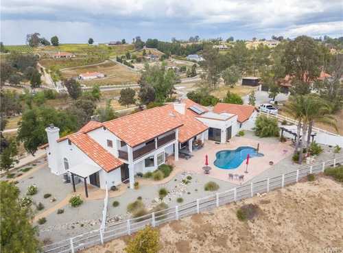 $2,000,000 - 4Br/5Ba -  for Sale in Temecula