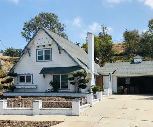 $579,000 - 4Br/2Ba -  for Sale in San Diego