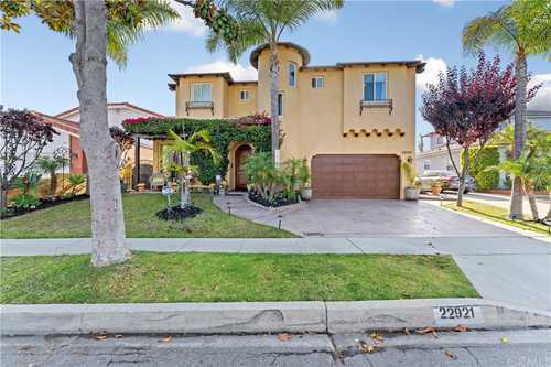 $1,899,888 - 5Br/4Ba -  for Sale in Torrance