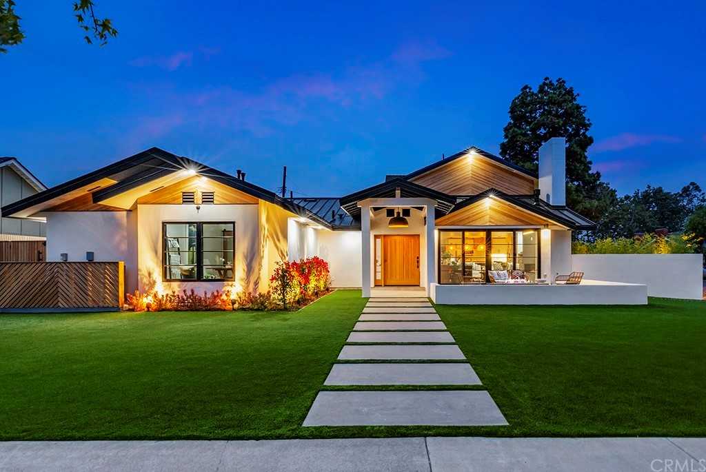$2,999,000 - 5Br/4Ba -  for Sale in Other (othr), Rossmoor
