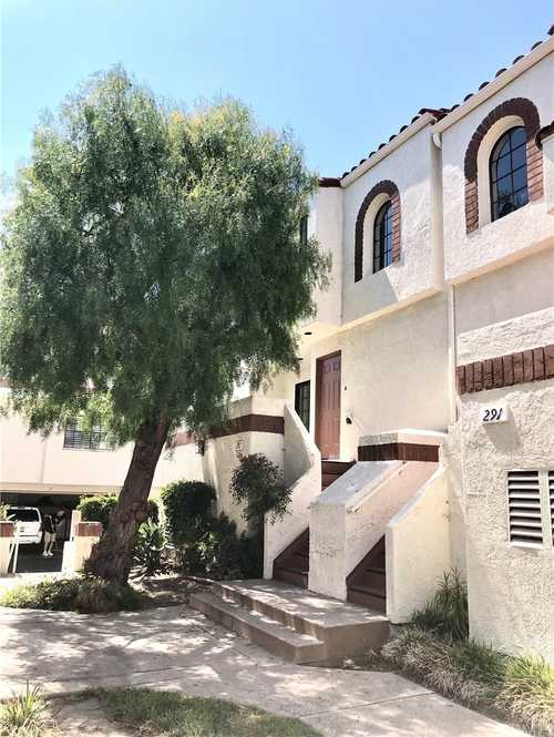 $849,900 - 2Br/3Ba -  for Sale in Torrance
