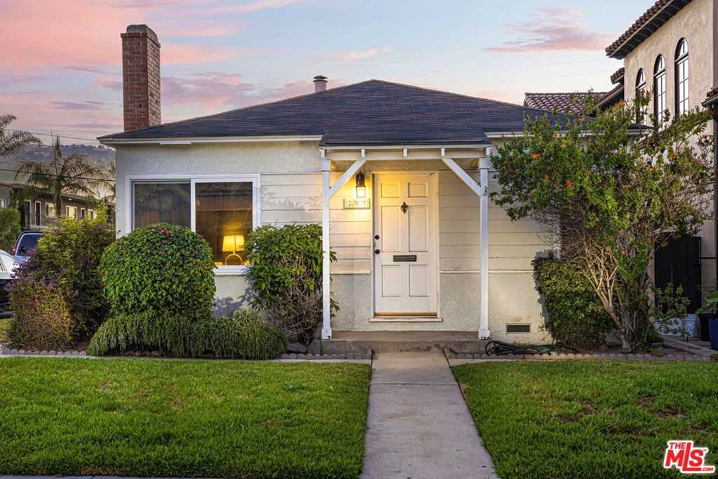 $1,495,000 - 3Br/1Ba -  for Sale in Seal Beach