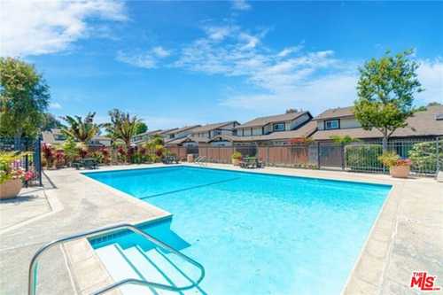 $722,000 - 2Br/2Ba -  for Sale in Torrance
