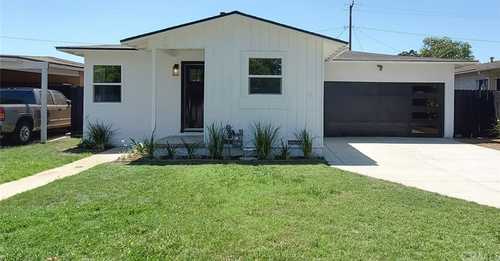 $995,000 - 4Br/2Ba -  for Sale in Other (othr), Santa Ana