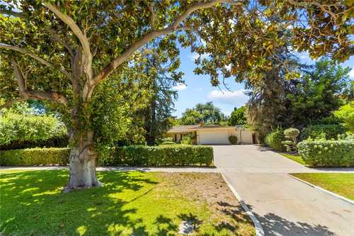 $2,880,000 - 5Br/4Ba -  for Sale in San Marino