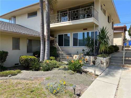 $840,000 - 3Br/2Ba -  for Sale in Ladera Heights