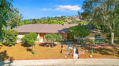 $1,165,000 - 5Br/4Ba -  for Sale in Claremont