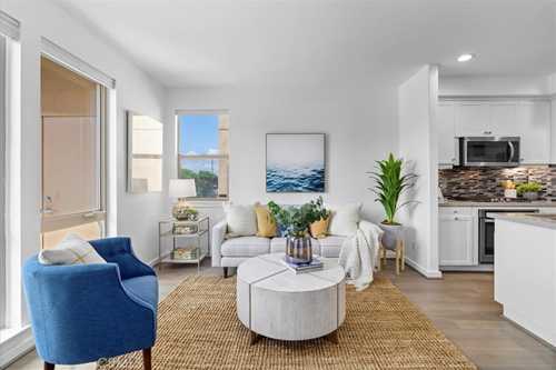 $815,000 - 2Br/2Ba -  for Sale in Hawthorne