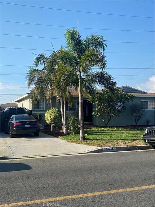 $850,000 - 3Br/2Ba -  for Sale in Downey
