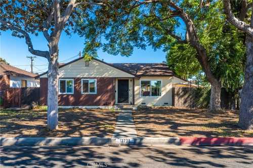 $650,000 - 3Br/2Ba -  for Sale in Downey