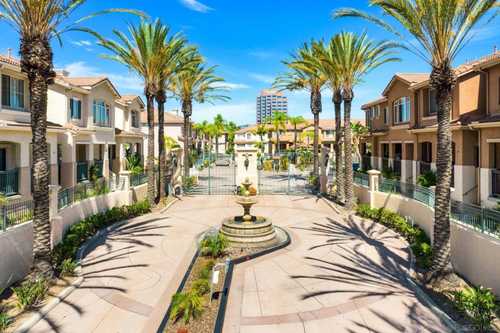 $758,800 - 2Br/3Ba -  for Sale in Mission Valley, San Diego