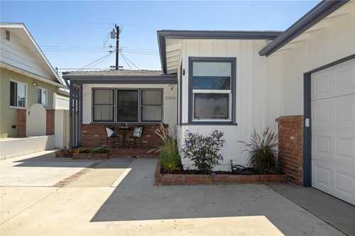 $1,139,000 - 3Br/2Ba -  for Sale in Hawthorne
