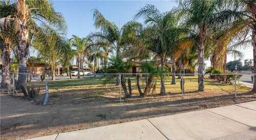 $775,000 - 3Br/2Ba -  for Sale in Moreno Valley