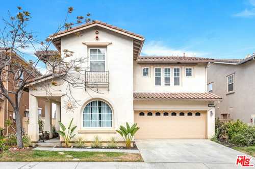 $1,400,000 - 5Br/4Ba -  for Sale in Signal Hill