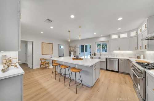 $2,495,000 - 4Br/3Ba -  for Sale in Los Angeles