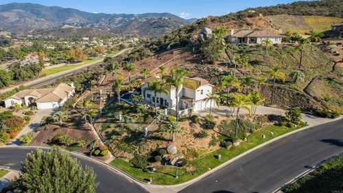 $1,650,000 - 4Br/3Ba -  for Sale in Jamul