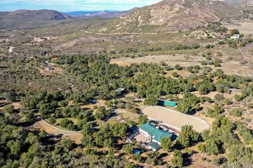 $1,750,000 - 5Br/4Ba -  for Sale in Descanso