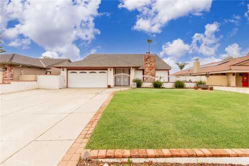 $745,000 - 4Br/2Ba -  for Sale in Chino
