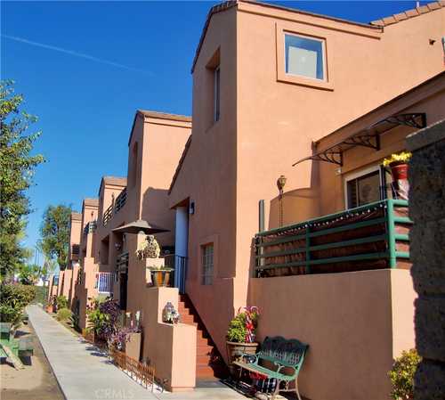 $495,000 - 2Br/3Ba -  for Sale in Compton