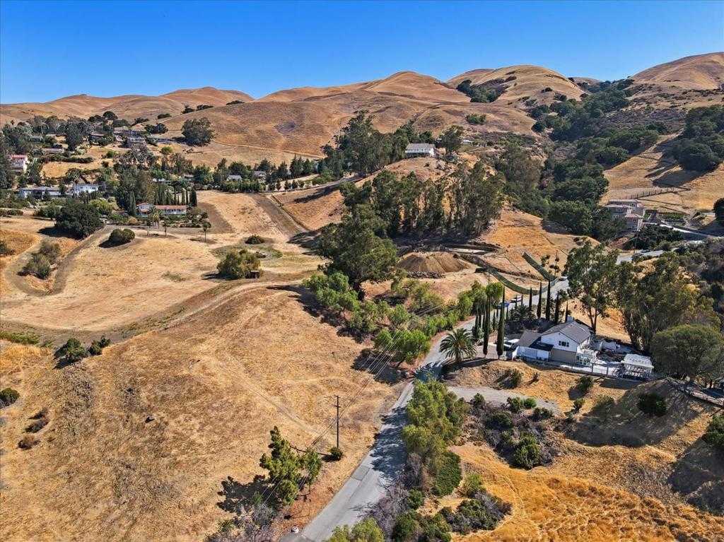 View San Jose, CA 95132 property