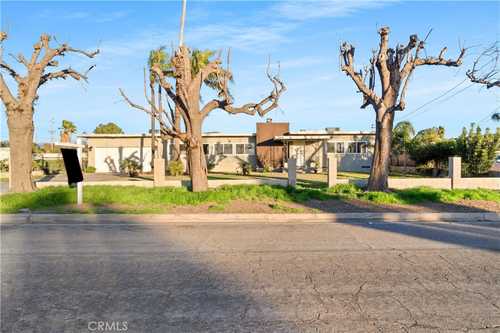 $535,000 - 3Br/2Ba -  for Sale in Fontana