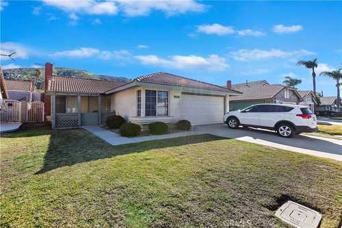 $470,000 - 2Br/2Ba -  for Sale in Fontana
