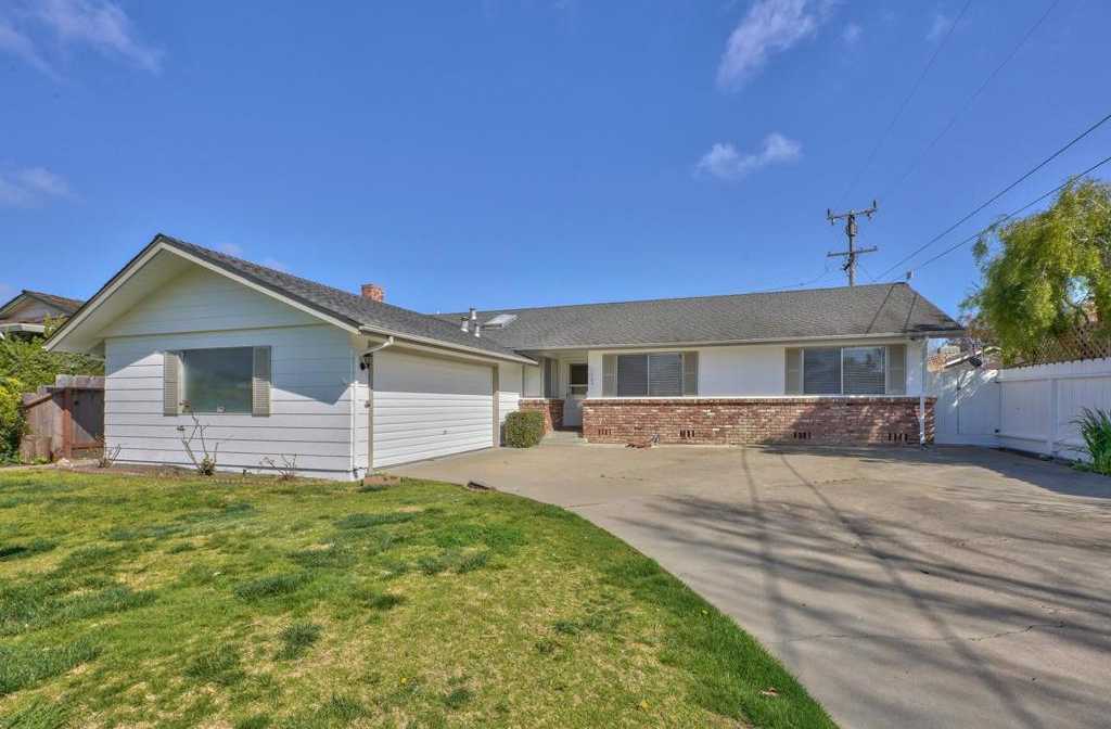 View Salinas, CA 93901 house