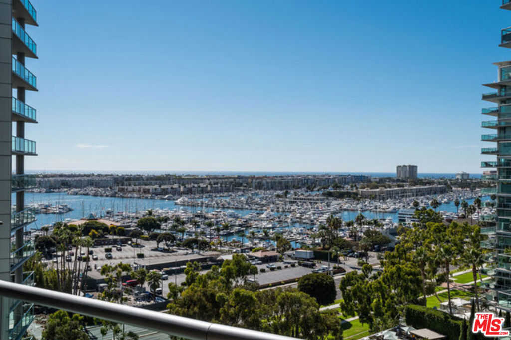 View Marina del Rey, CA 90292 condo