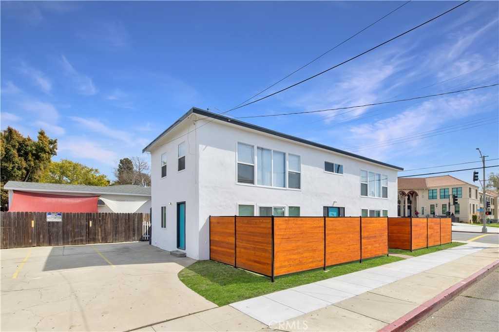 View Long Beach, CA 90804 property