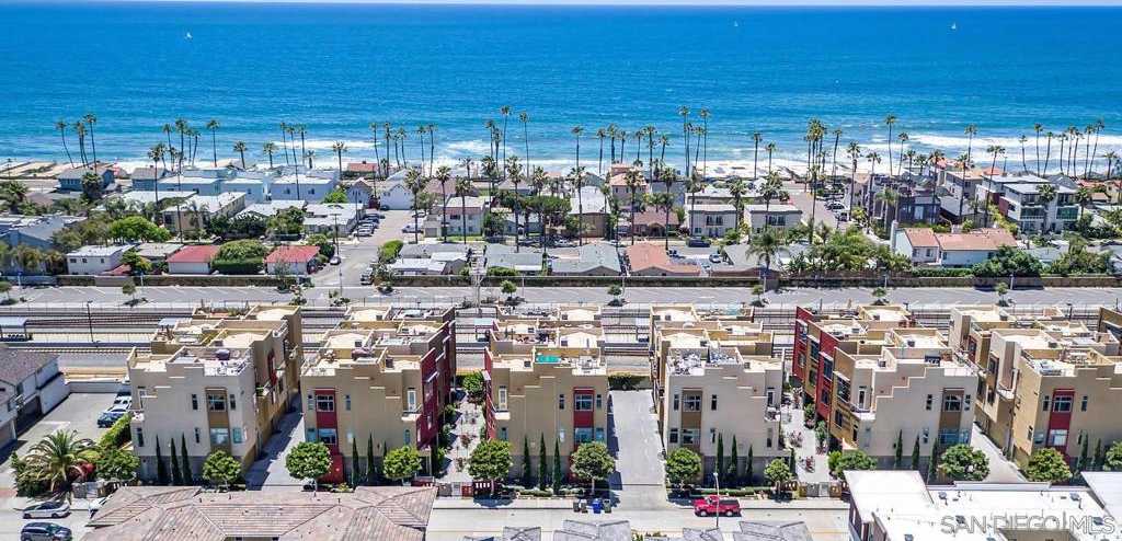 View Oceanside, CA 92054 townhome