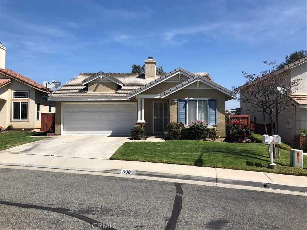 View Corona, CA 92879 house