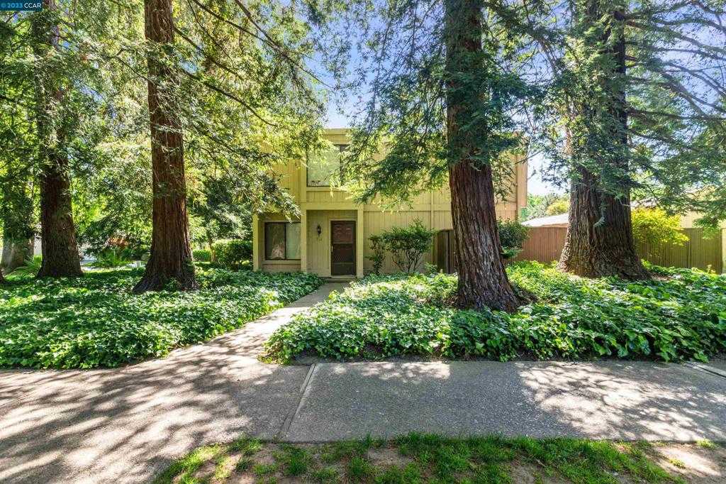 View Sacramento, CA 95825 property