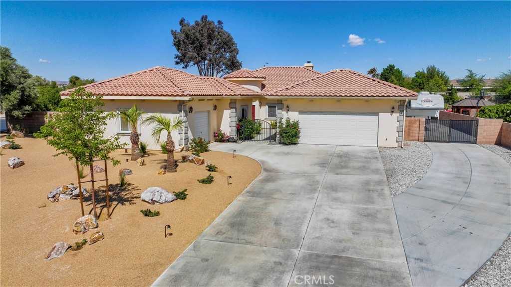View Apple Valley, CA 92308 house