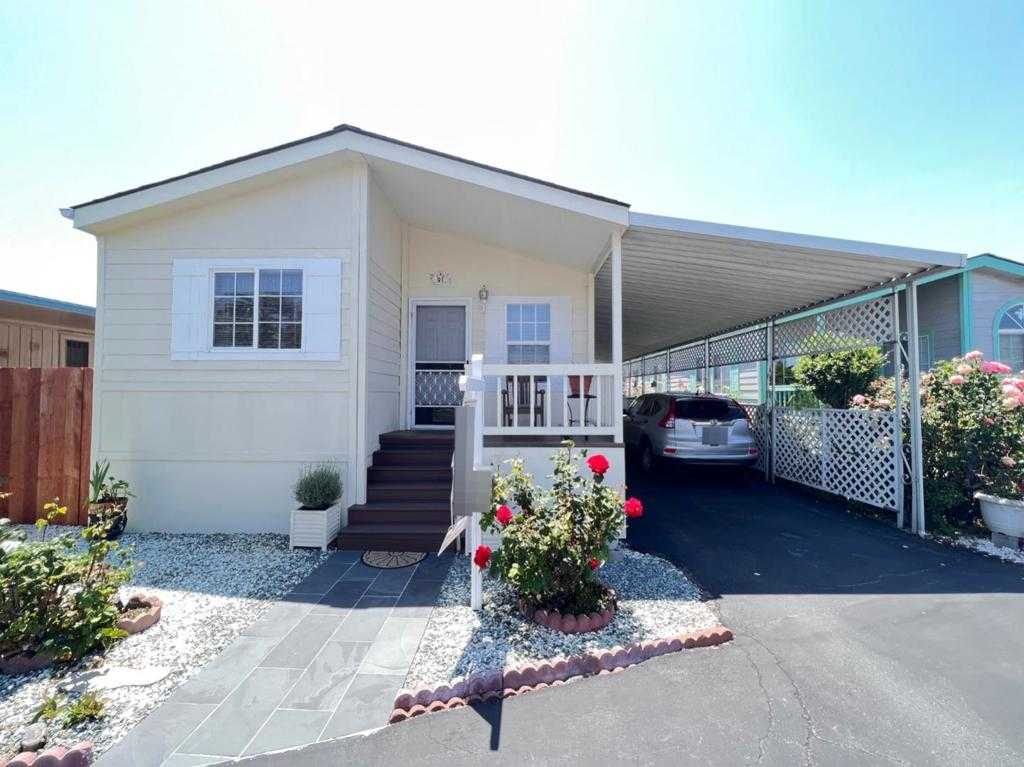 View Milpitas, CA 95035 mobile home