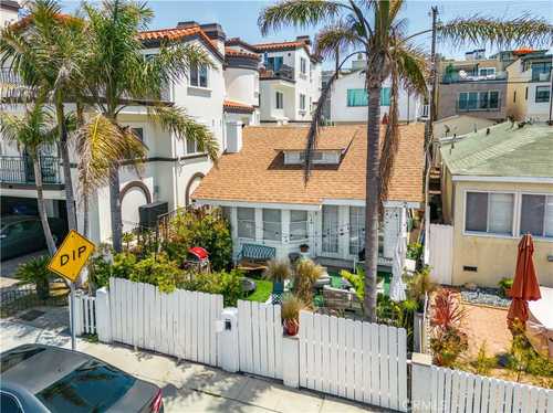 $2,449,500 - 4Br/3Ba -  for Sale in Hermosa Beach