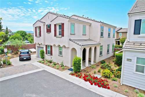 $849,000 - 4Br/3Ba -  for Sale in Chino