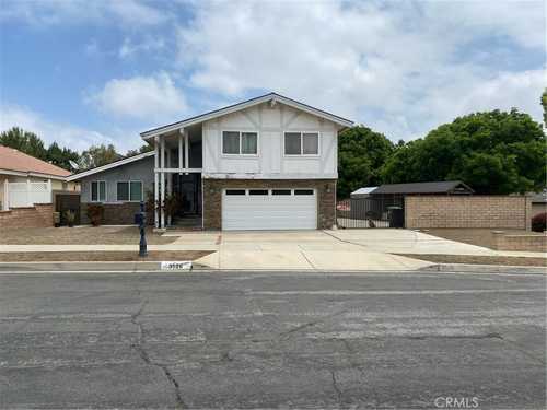 $890,000 - 4Br/3Ba -  for Sale in Chino Hills