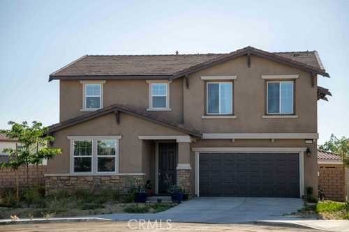 $689,000 - 4Br/3Ba -  for Sale in Palmdale