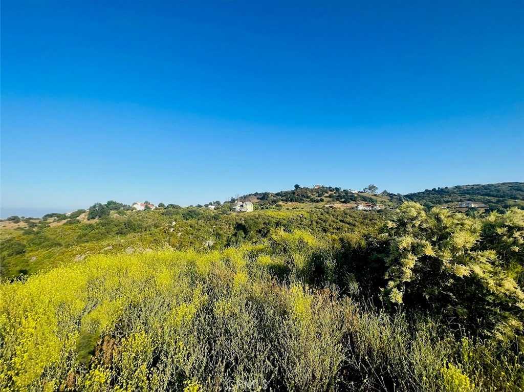 View Murrieta, CA 92562 property