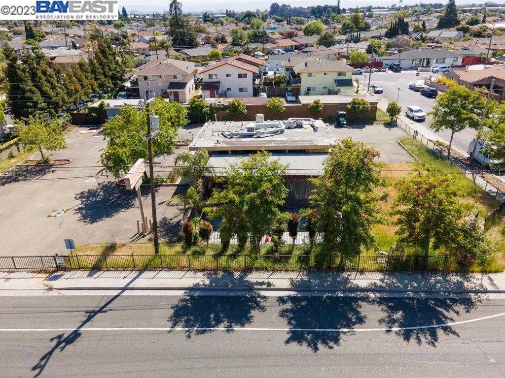 View Hayward, CA 94544 property