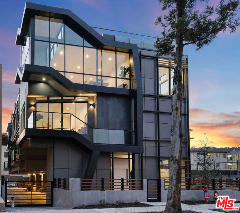 View West Hollywood, CA 90046 townhome