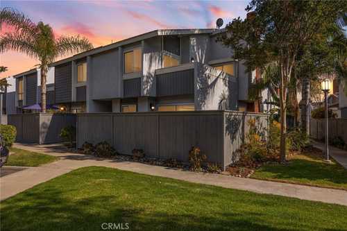 $855,000 - 3Br/3Ba -  for Sale in Brookview (brk1), Costa Mesa