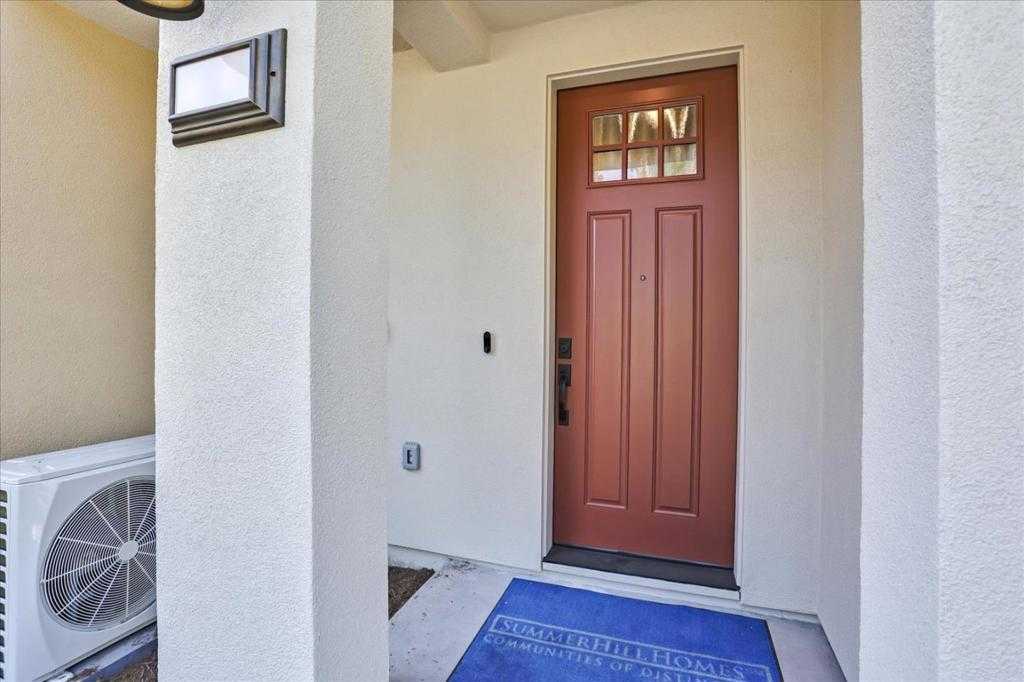 View Mountain View, CA 94043 townhome